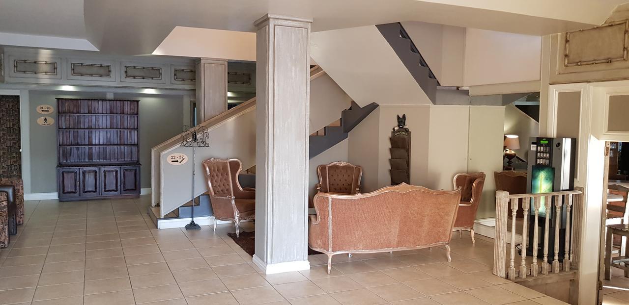 Savoy Hotel Jeffreys Bay Exteriör bild